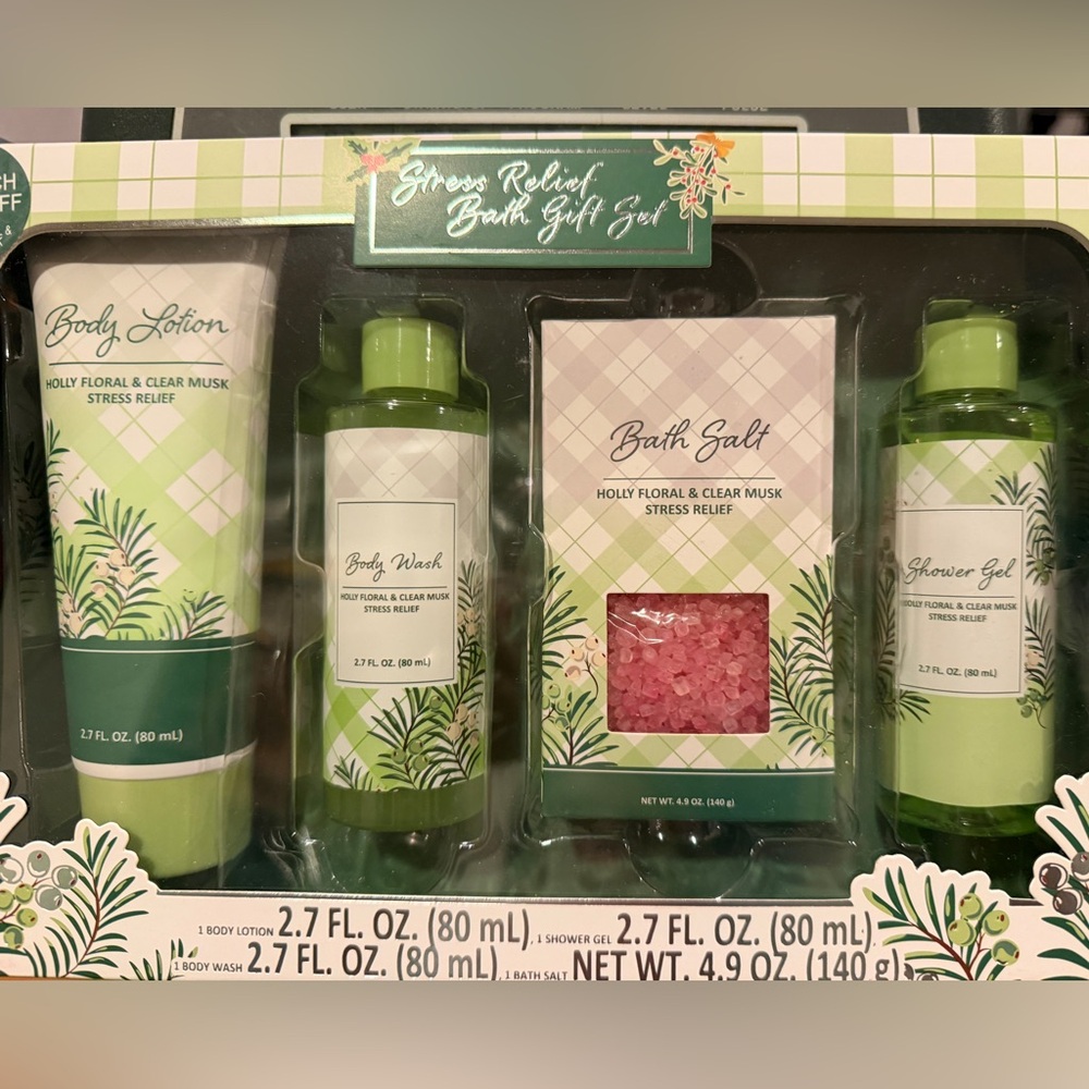 💚🤍🛁NEW Holly Floral Stress Relief Bath Gift Set🌿🧖🏻‍♀️
